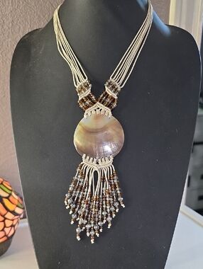 Handcrafted Tahitian Style Neutral Shell Statement Necklace - Brown & Cream